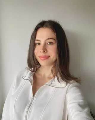 Laura K.